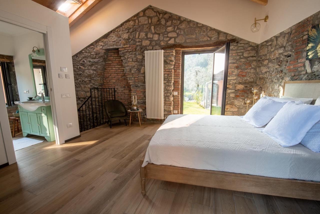 Lora Villa, With Lake View Оссуччо Экстерьер фото