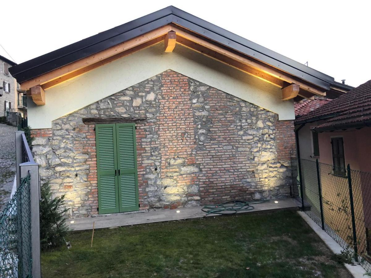 Lora Villa, With Lake View Оссуччо Экстерьер фото